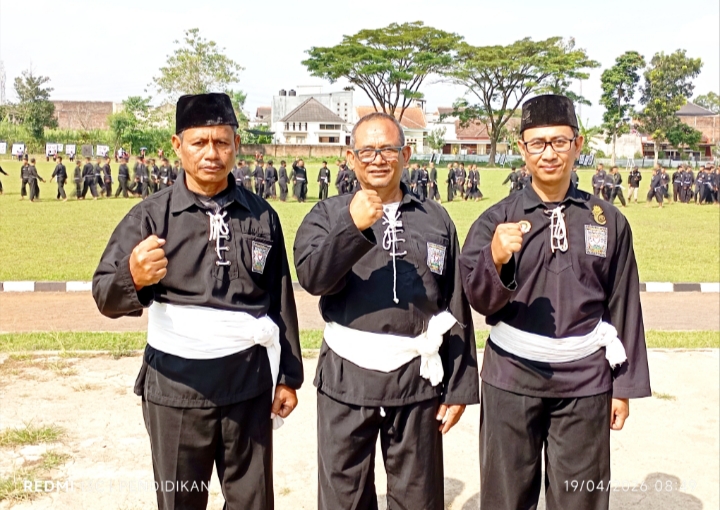Tampak dari kiri depan, Ketua PSHT Cabang Kabupaten Malang, Cabang Batu, Cabang Malang Kota. 