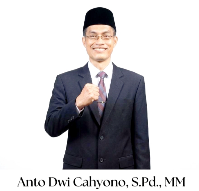 Kepala Sekolah SMAN 1 memberikan apresiasinya. 