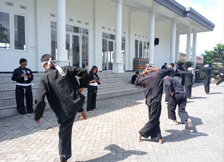 Tampak penuh semangat para siswa siswi mengikuti tes pra warga 2026.