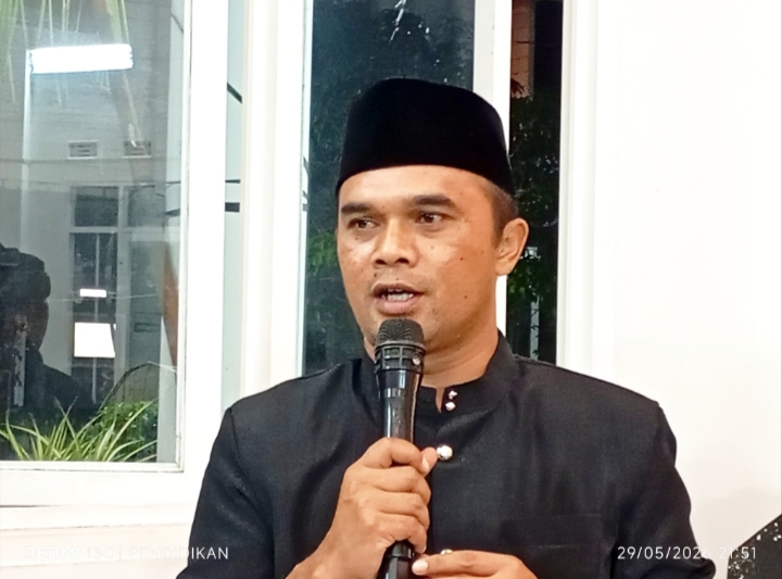 Ketua Pelaksana Kegiatan, Yoyok Rudianto ketika memberikan sambutanya pada acara Pasrah Bulu Bekti. 