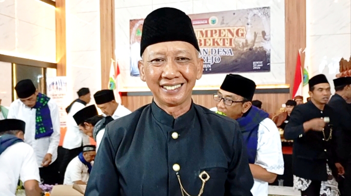 Kepala Desa Sumberjo, Desa, Riyanto ketika di dalam acara Bulu Bekti.