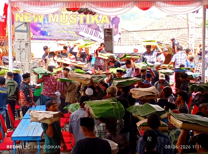 Tampak kenduri yang sangat antusias dari warga masyarakat Dusun Krajan.