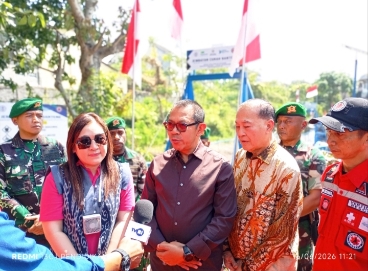 Wali Kota Batu memberikan apresiasinya ketika Konferensi Pers