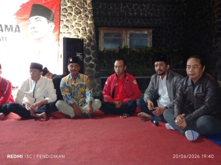 Tampak Jajaran pengurus DPC PDI Perjuangan Kota Batu.