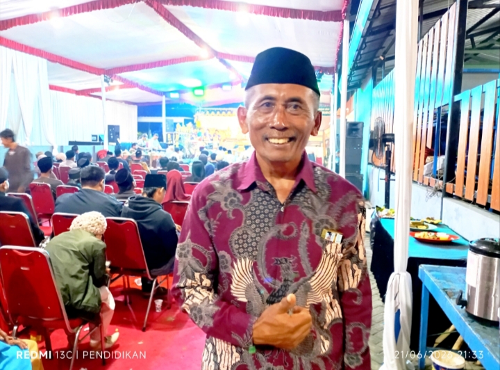 Owner Sanggar Seni Keisha Budaya, Sampurno ketika di lokasi.