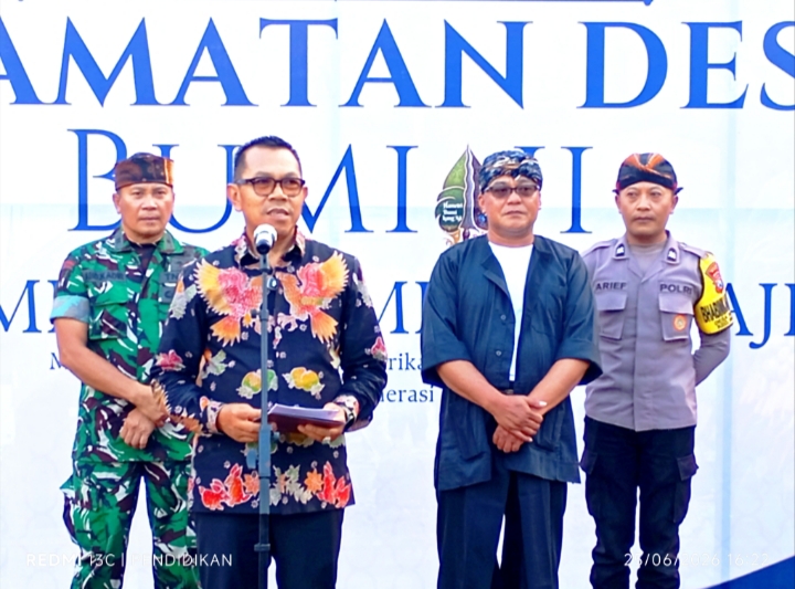 Wali Kota Batu Ketika memberikan sambutanya pada Festival Jenang Suro Bumiaji. 
