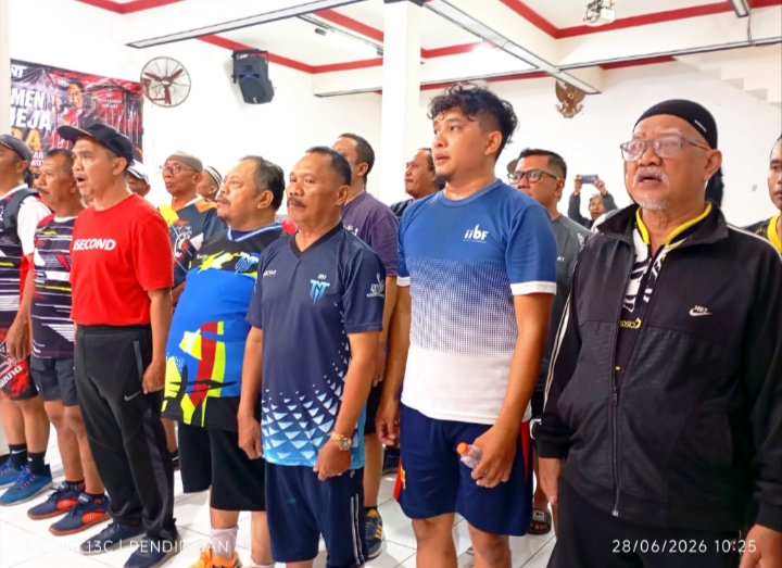 Tampak beberapa peserta dari berbagai wilayah di Kota Batu, Kec. Ngantang dan Ke. Pujon ikut dalam turnamen tenis meja