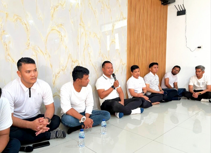 Tampak suasana penuh keakraban antar pegawai rutan. 