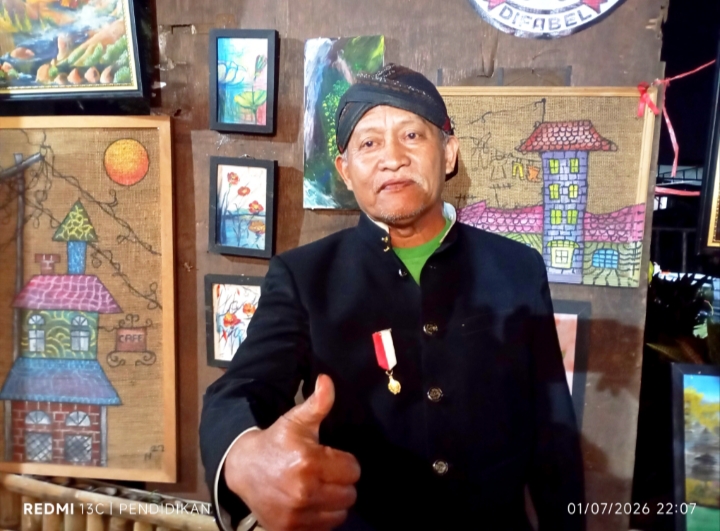 Ketua Mocopat Kota Batu, Kii Sutopo ketika sesuai acara.