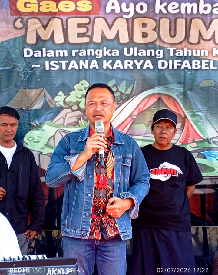 Pembina IKD Kota Batu, sekaligus sebagai Camat Bumiaji ketika memberikan pencerahanya di HUT ke - 6 Istana Karya Difabel. 