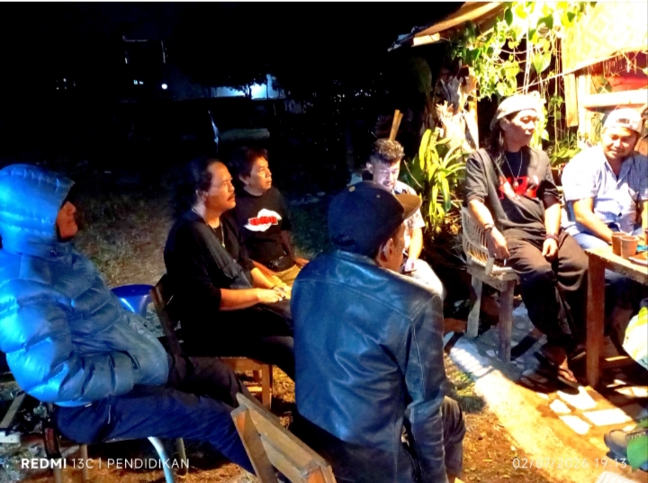 Suasana keakraban serta diskusi bersama sama.