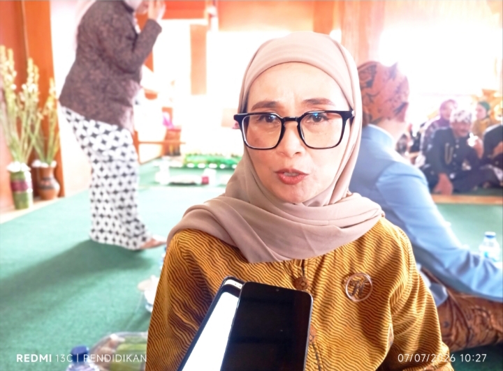 Ketua Komisi C DPRD Kota Batu ketika disela sela acara, di pendopo Kelurahan Temas.