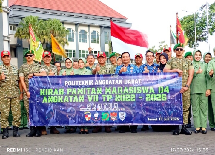 Tampak Staf Ahli Pemkot Batu, Disparta Kota Batu bersama sama Danpoltekad dan seluruh jajaran dan IBu IBu persit.
