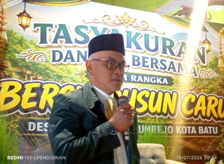 Kepala Dusun Caru, ketika memberikan sambutan sambutanya.
