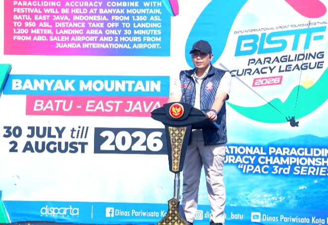 Kepala Dinas Pemuda dan Olahraga Provinsi Jawa Timur, Dr. Moh. Murni Hadi Wawan Guntoro juga memberikan sambutanya.