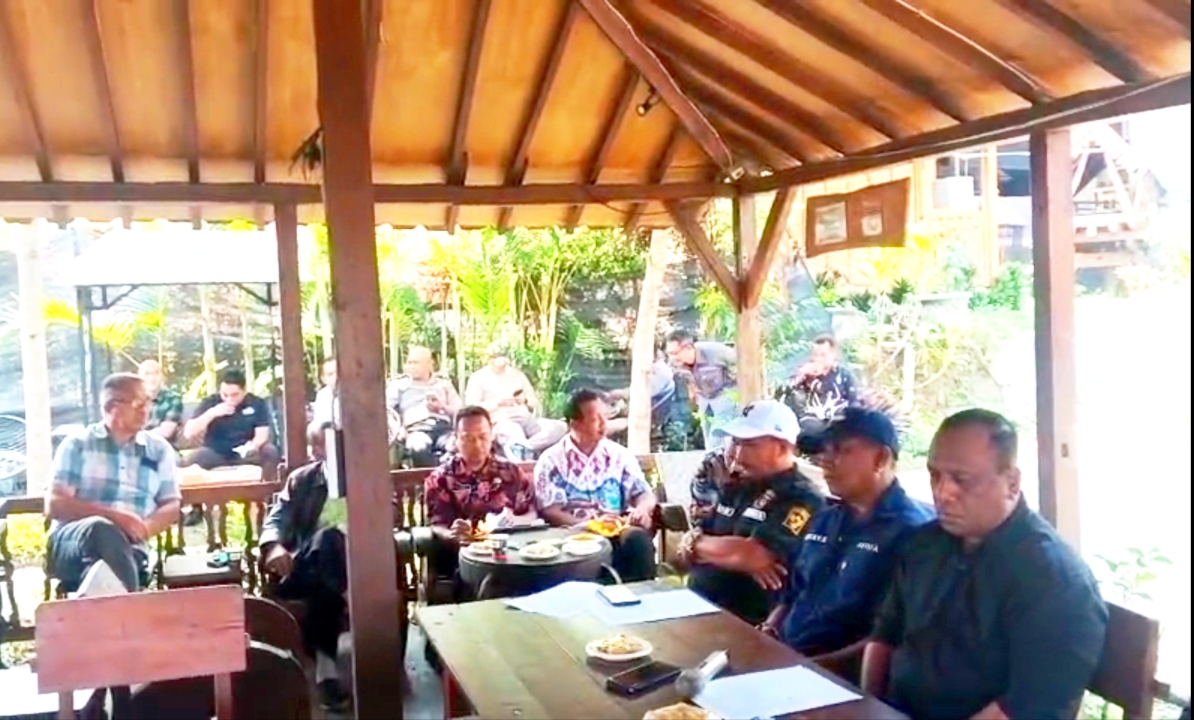 Tampak begitu suasana guyub kebersamaan dalam kegiatan silaturahmi antar Ormas di Kota Batu.