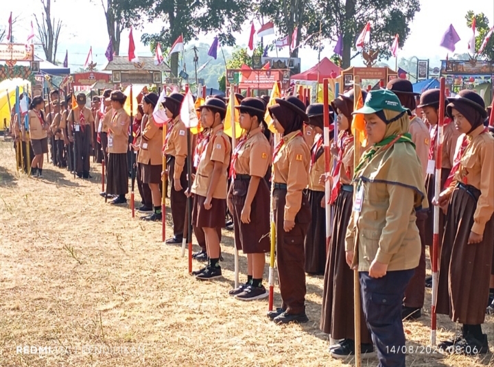 Tampak barusan yang rapi serta penuh semangat dan antusias dari peserta didik.