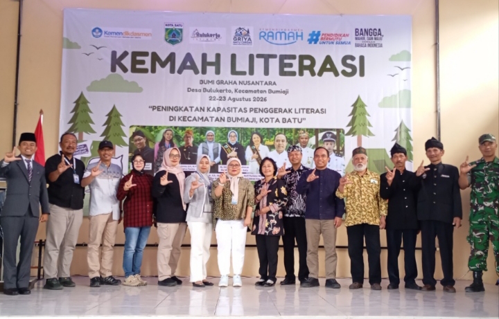 Tampak kehadiran dari berbagai pemangku kepentingan dalam Kemah Literasi.