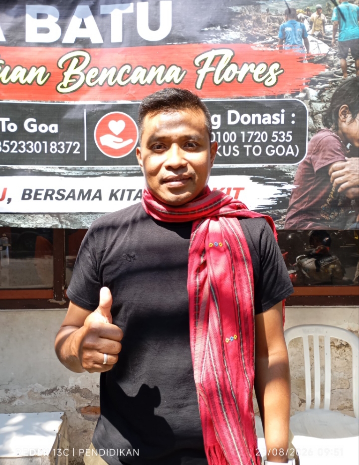 Pendeta Ido Manafe, seorang pelayan gereja GKPB MDC, ketika di lokasi Penggalangan dana. 