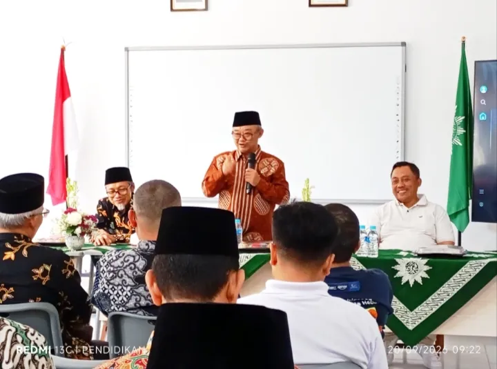 Tampak Mendikdasmen ketika memberikan pencerahan pencerahan kepada para kepala sekolah, guru, hadirin semuanya. 