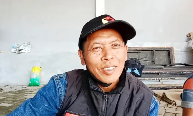 Ketua Dewan PSHT Cabang Batu, KangMas Suyono ketika menjelaskan ke Pendidikannasional.id.