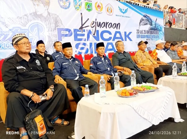 Tampak Jajaran Pengurus KONI Batu, Anggota DPRD Batu, Pengurus KONI beserta Ketua KONI Batu. 